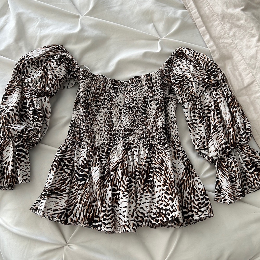 Express Off The Shoulder Bubble Sleeve Peplum Top